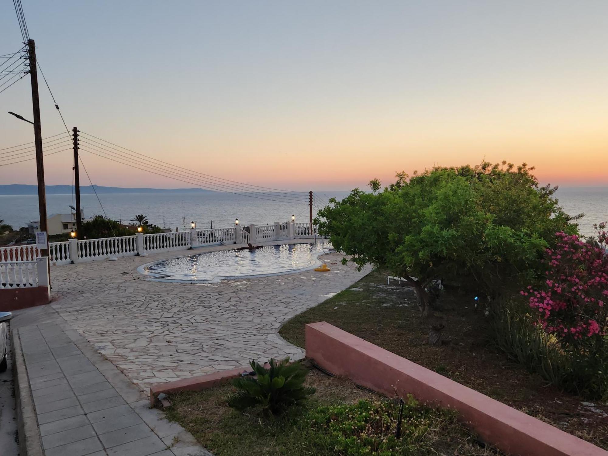 Serena Vacation Home Pomos Eksteriør bilde