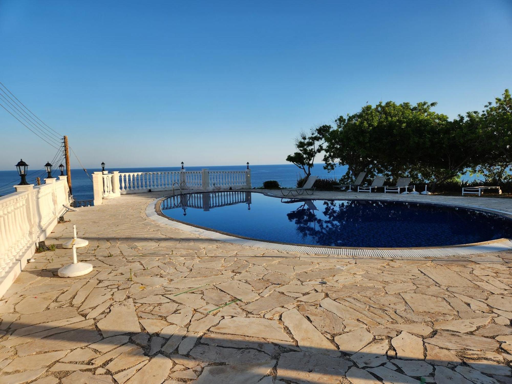 Serena Vacation Home Pomos Eksteriør bilde