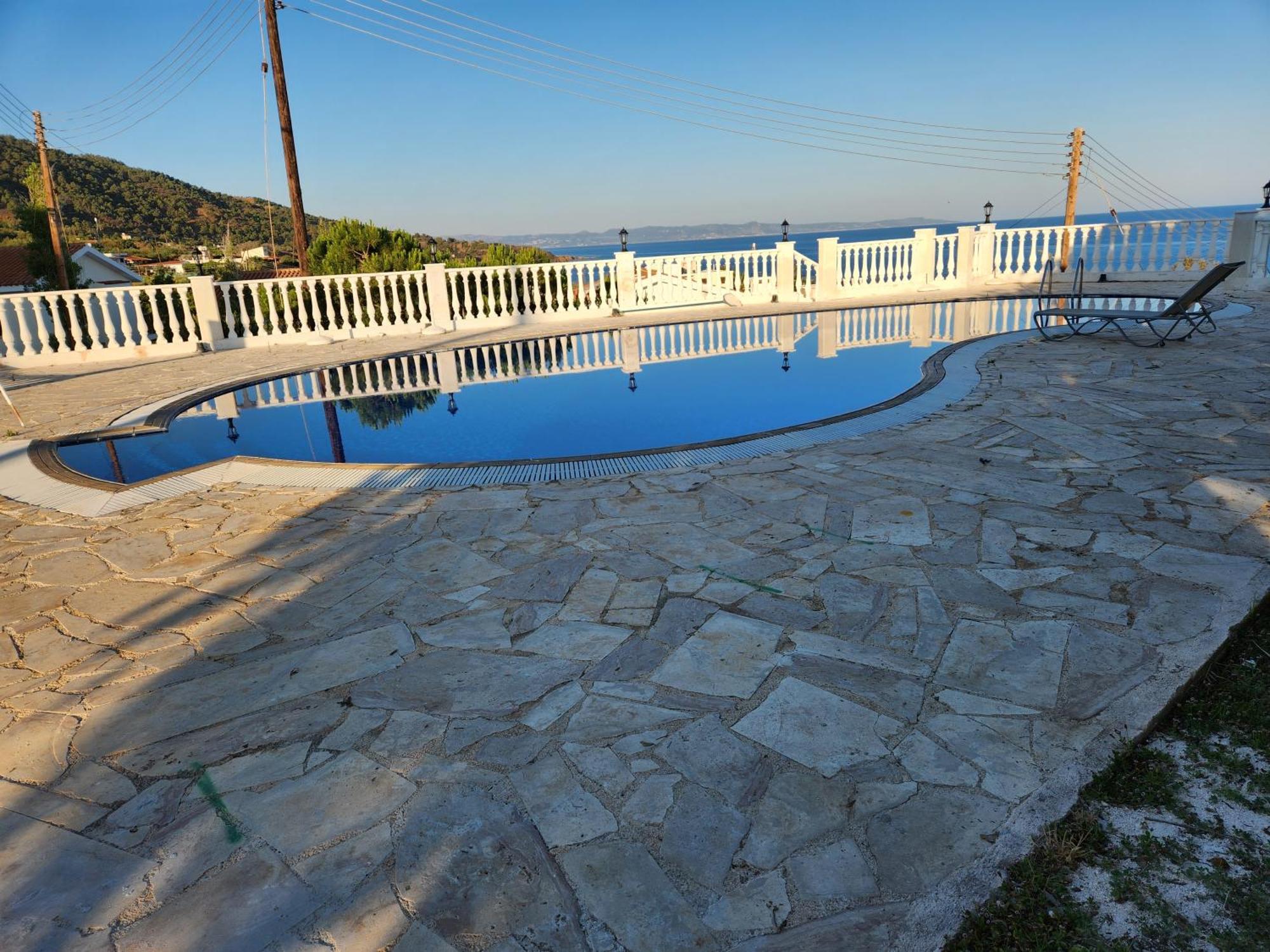 Serena Vacation Home Pomos Eksteriør bilde