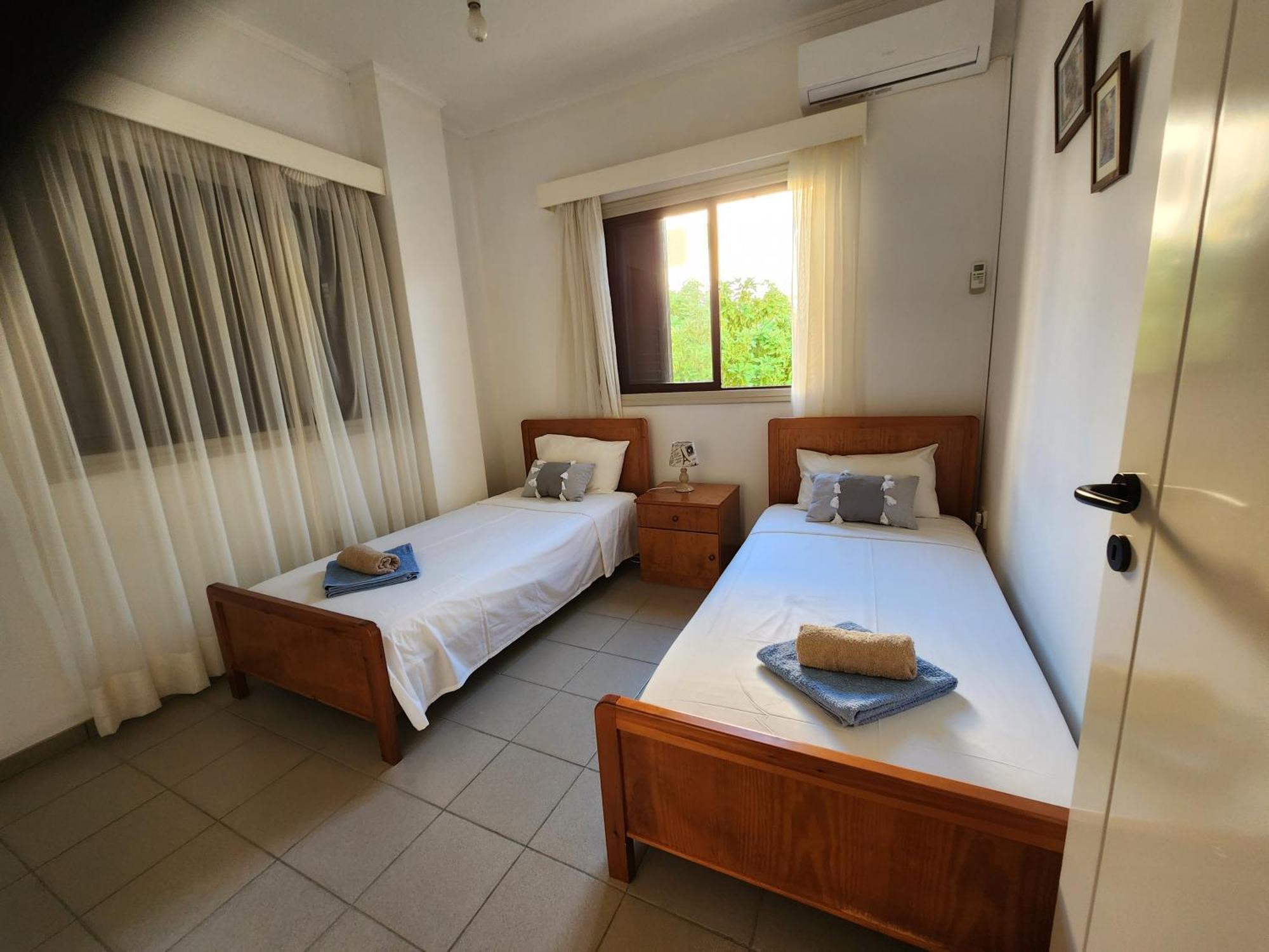 Serena Vacation Home Pomos Eksteriør bilde